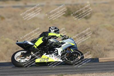 media/Nov-02-2025-CVMA (Sun) [[337aff29ab]]/Race 17-Amateur Supersport Middleweight/